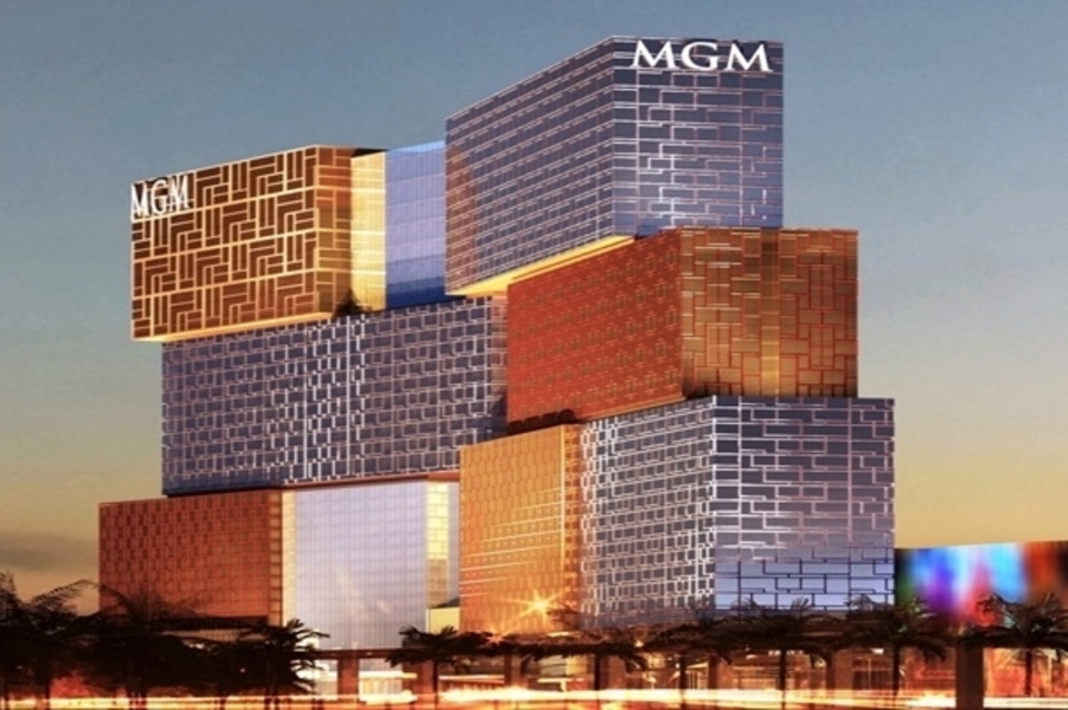 mgm cotai casino resort 125 gaming tables.